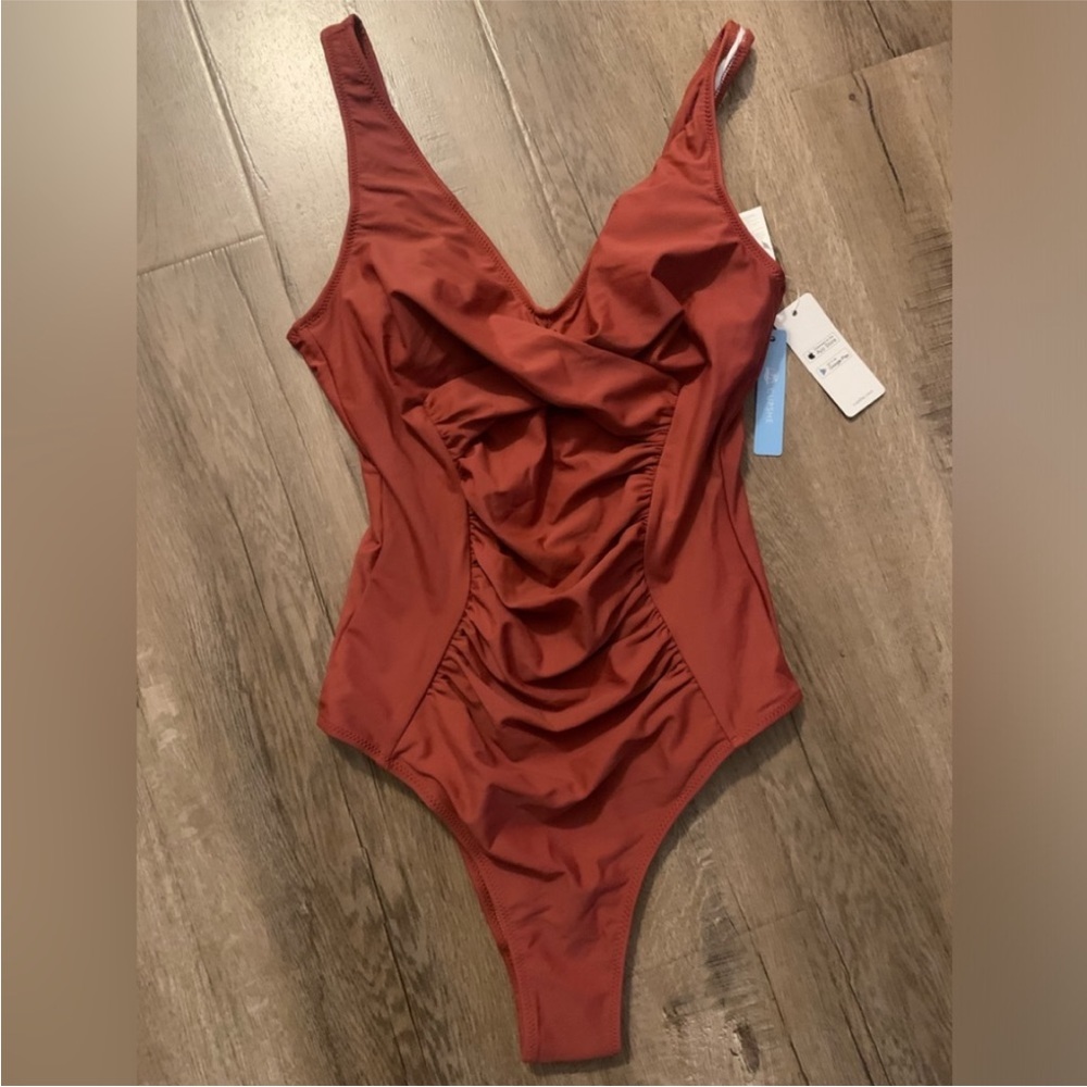 NEW Cupshe Coral beautiful Swimsuit